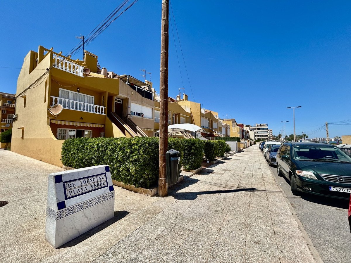 2 Bed Ground Floor Apartment in Torrevieja
