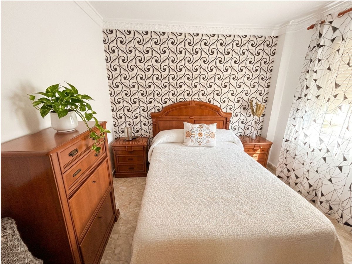 3 Bed Middle Floor Apartment in Málaga