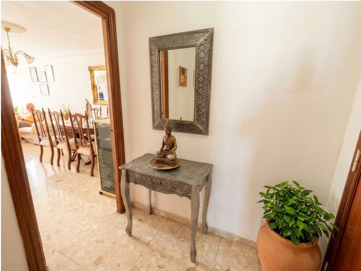 3 Bed Middle Floor Apartment in Málaga