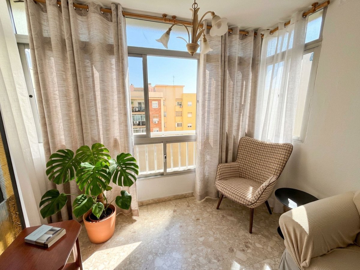3 Bed Middle Floor Apartment in Málaga