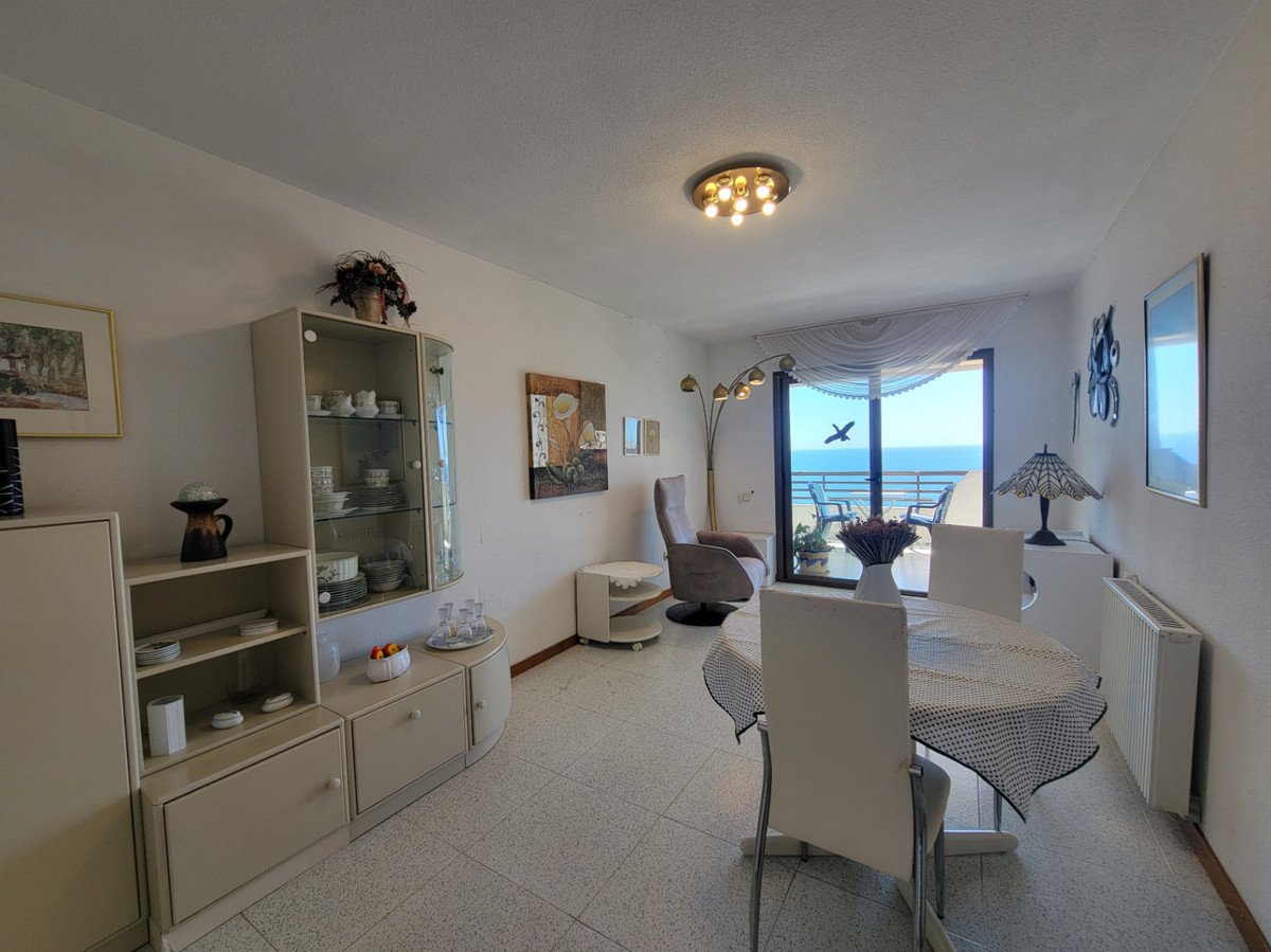 2 Bed Middle Floor Apartment in Calpe