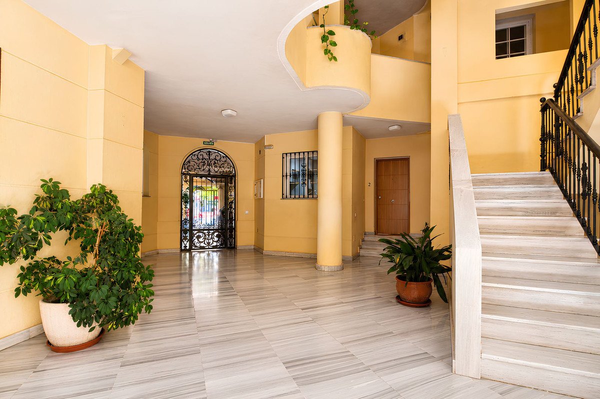 2 Bed Ground Floor Apartment in Fuengirola