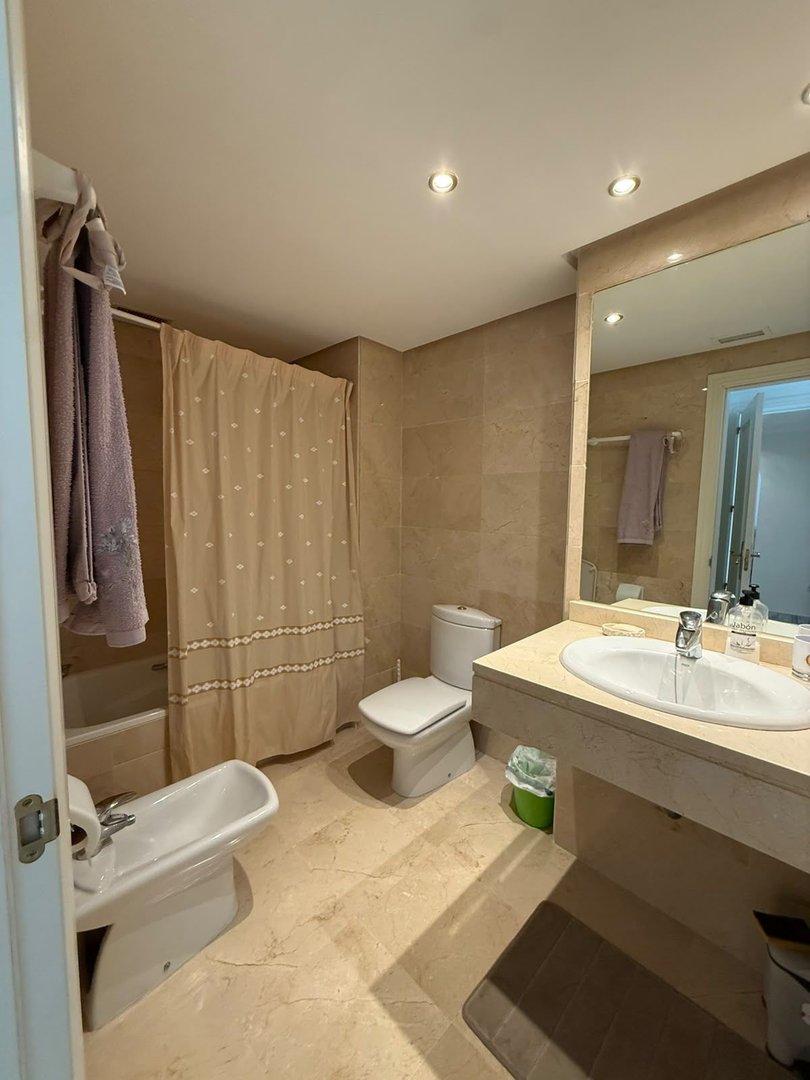 2 Bed Ground Floor Apartment in Marbella