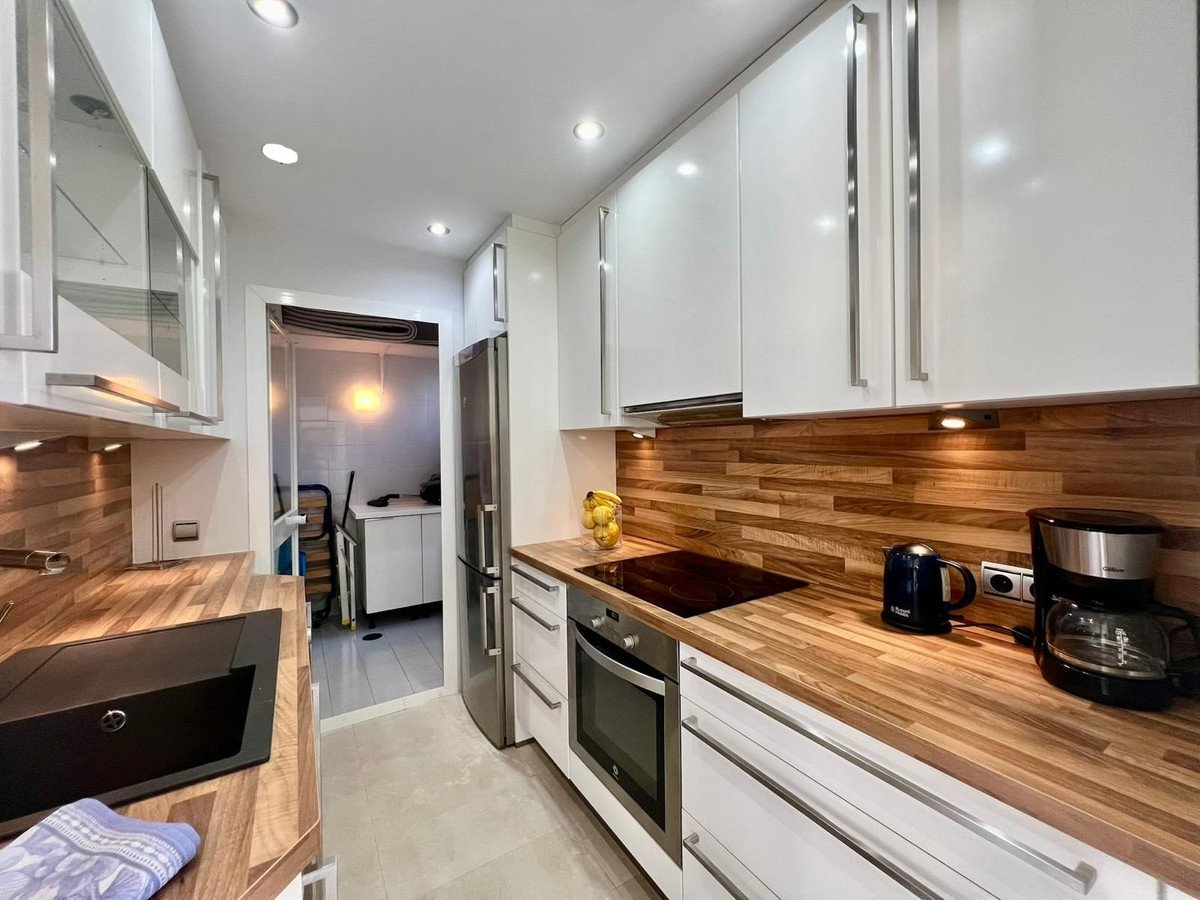 2 Bed Middle Floor Apartment in Elviria