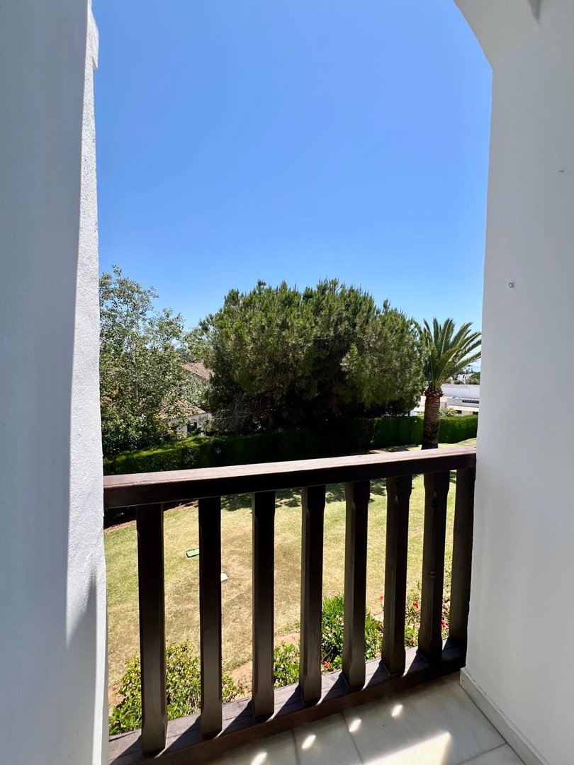 2 Bed Middle Floor Apartment in Elviria