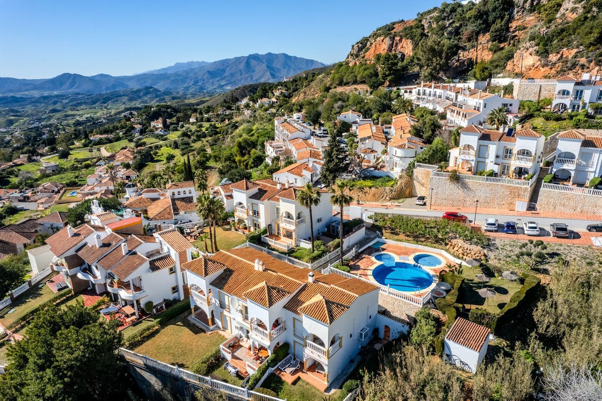 3 Bed Townhouse in Mijas