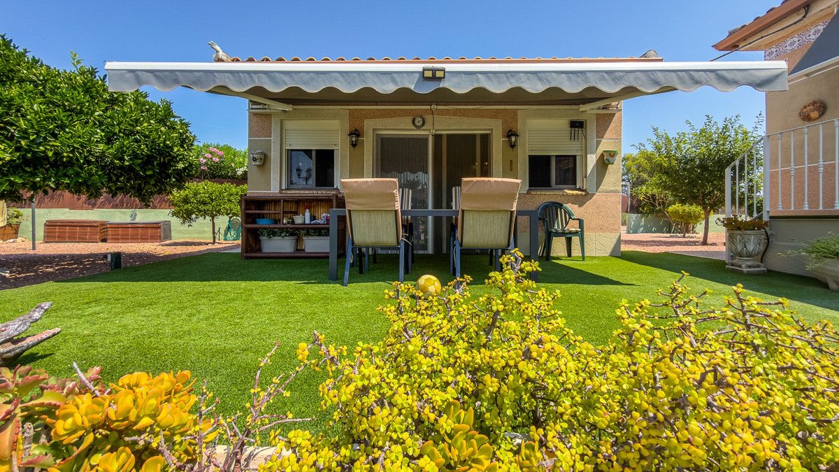 3 Bed Detached Villa in Catral