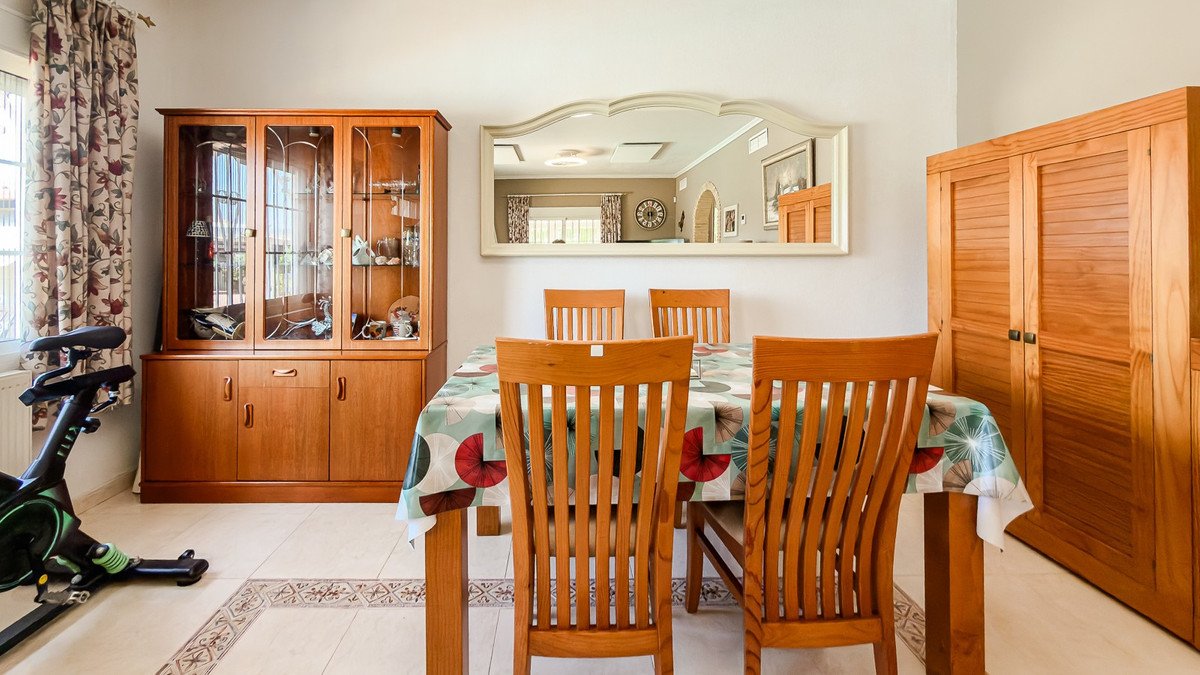 3 Bed Detached Villa in Catral