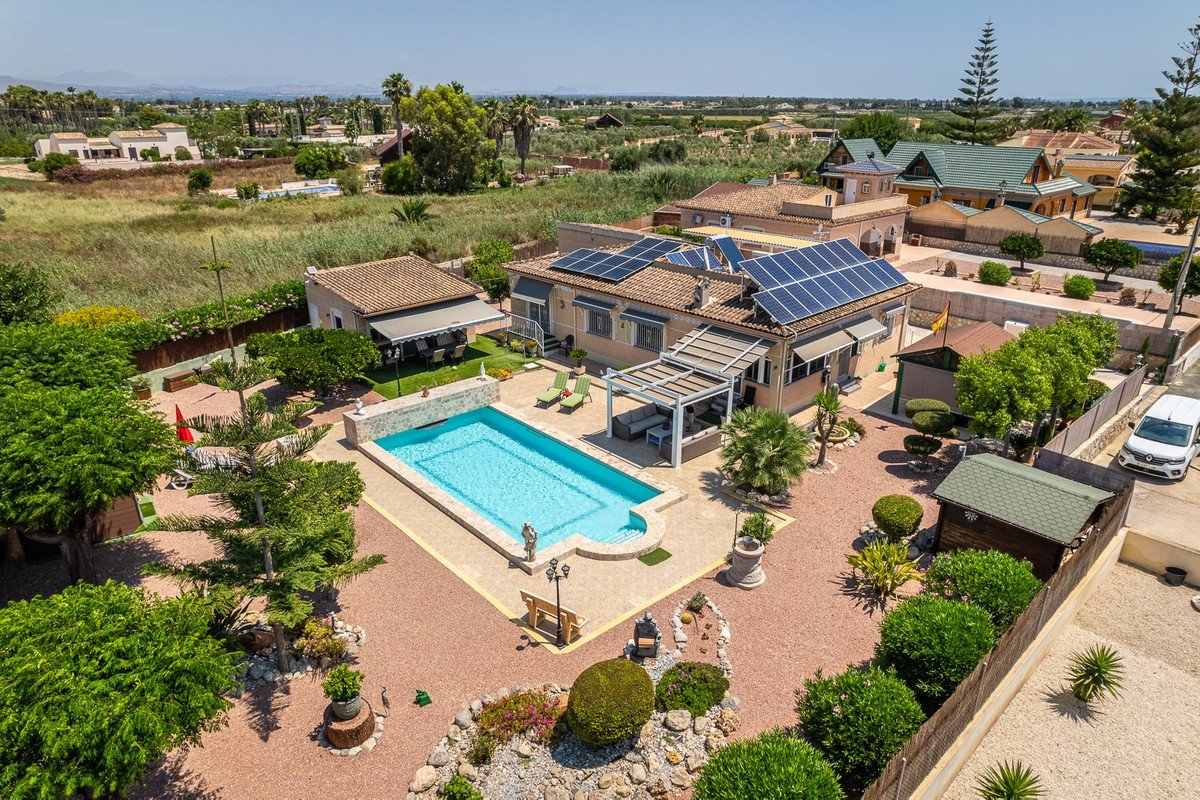 3 Bed Detached Villa in Catral