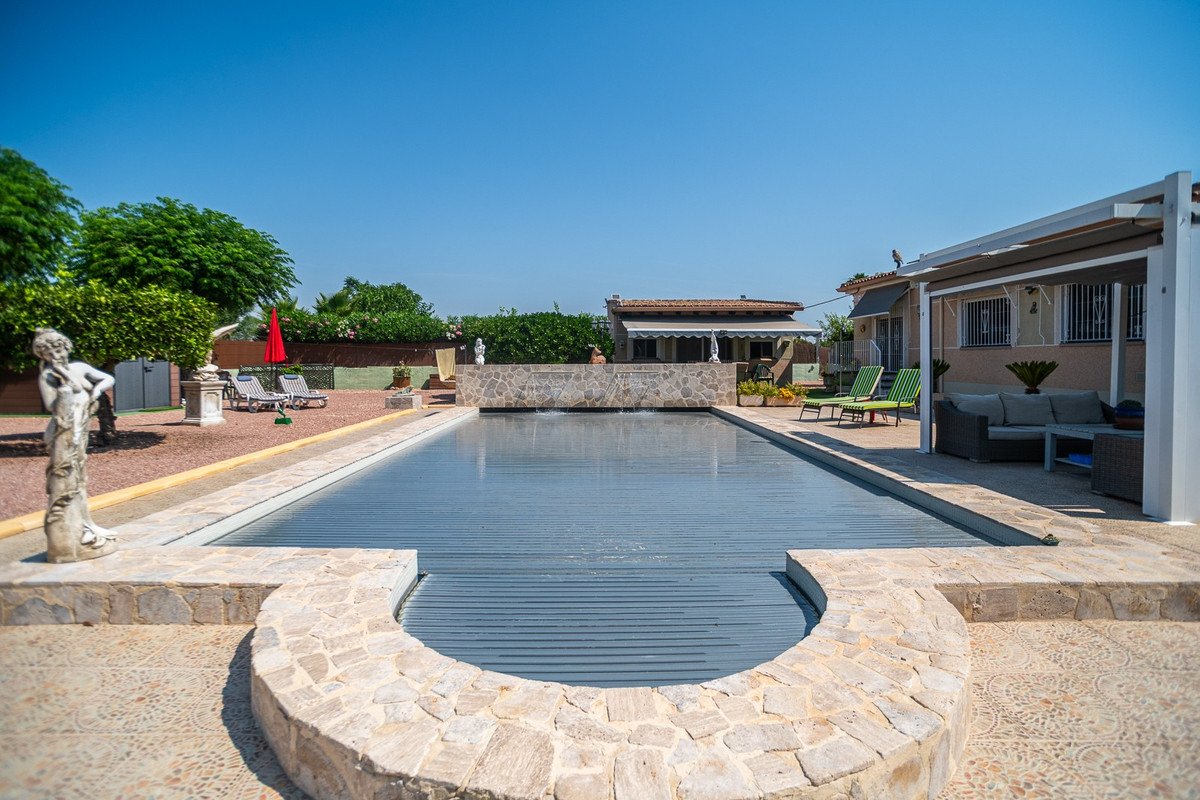3 Bed Detached Villa in Catral