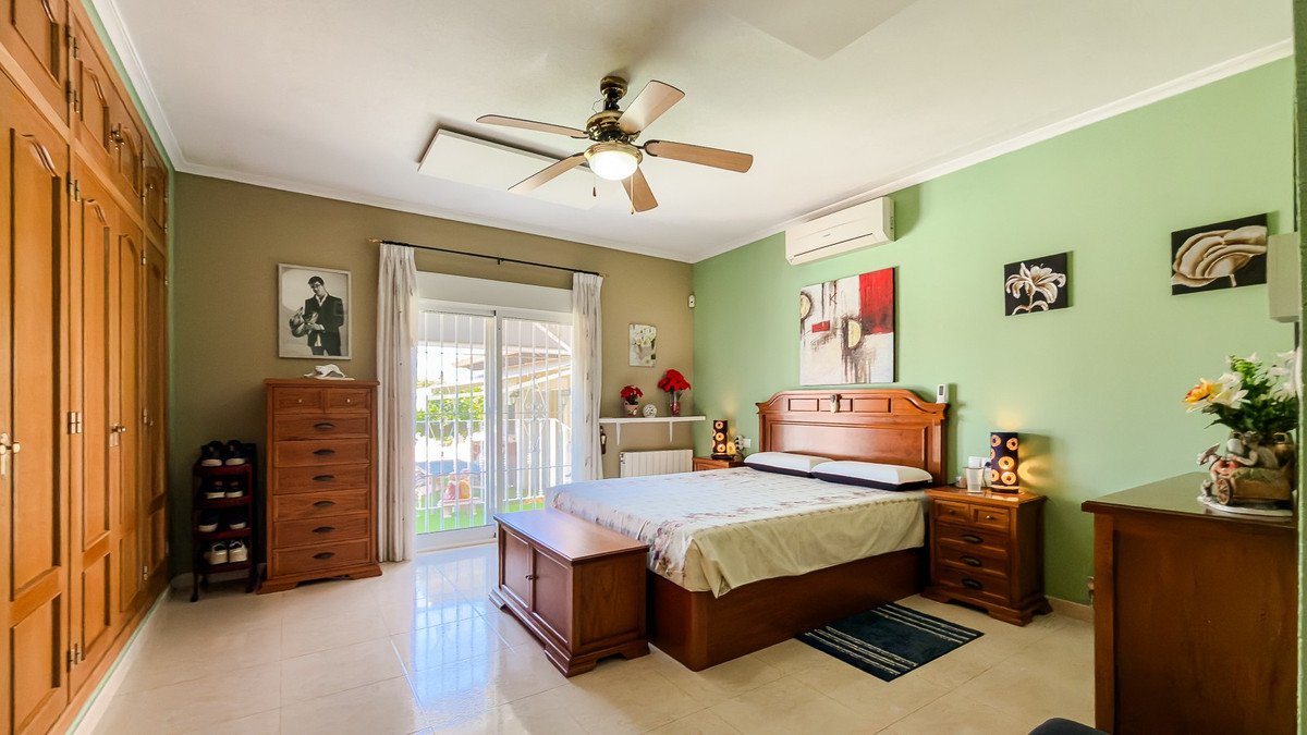 3 Bed Detached Villa in Catral