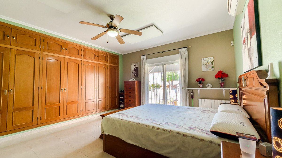 3 Bed Detached Villa in Catral