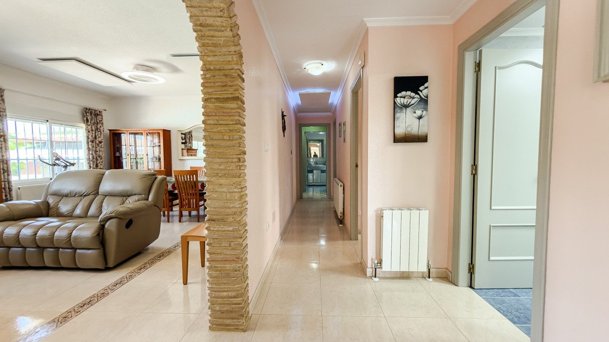 3 Bed Detached Villa in Catral