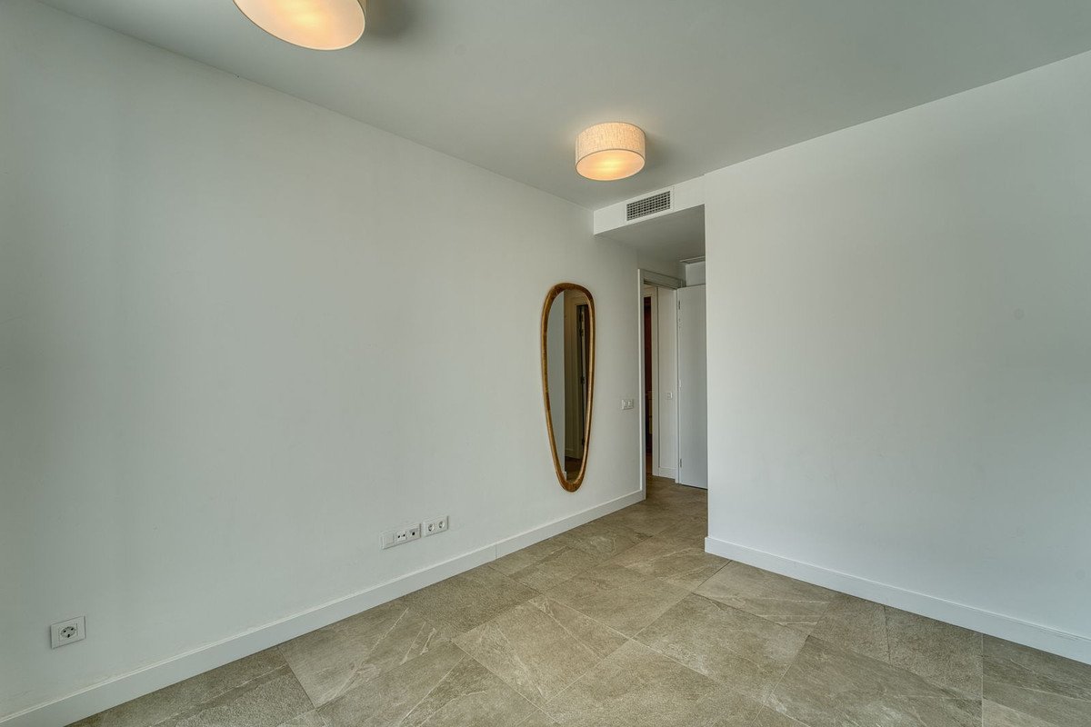 2 Bed Ground Floor Apartment in Estepona