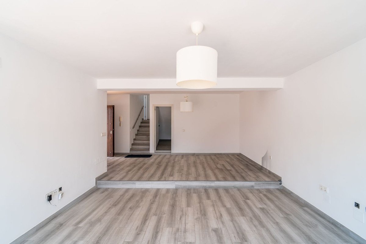 3 Bed Semi-Detached House in Torremuelle