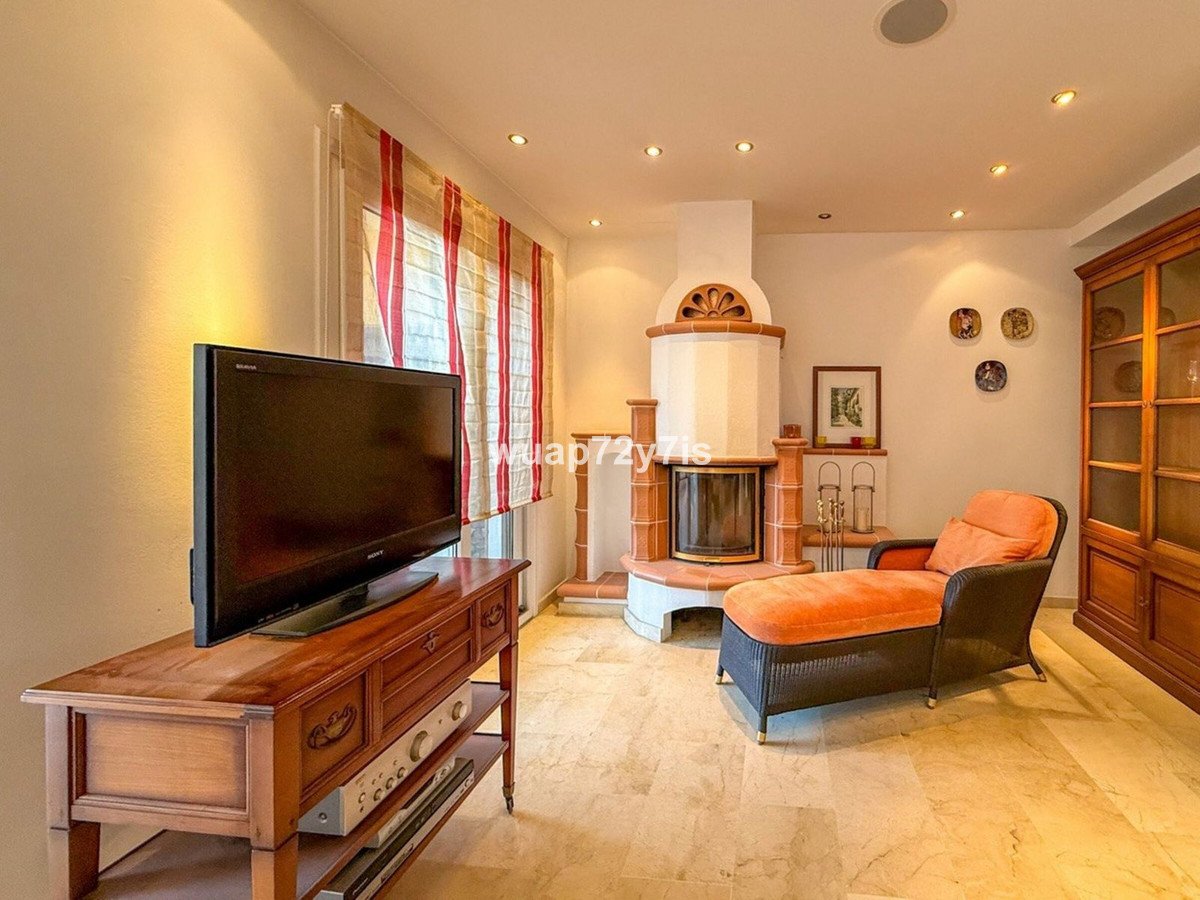 3 Bed Duplex in Costabella