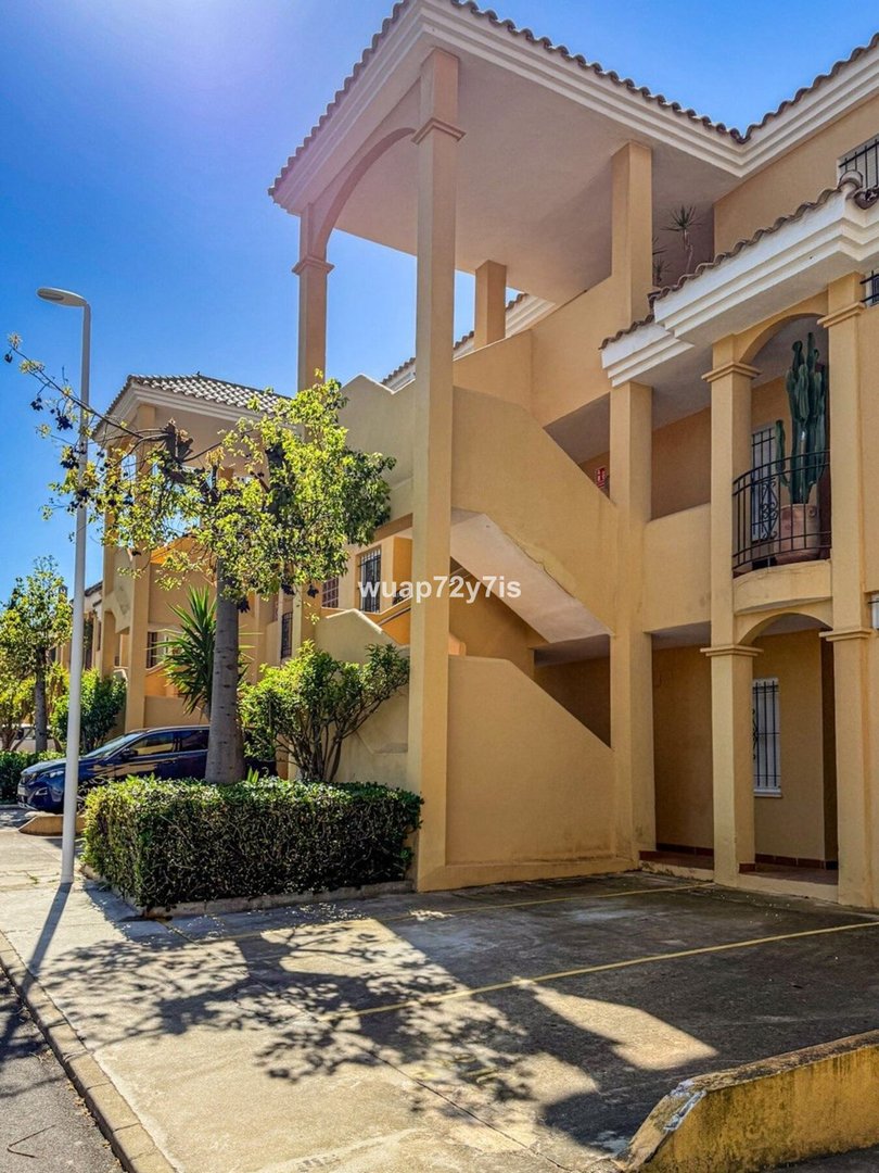 3 Bed Duplex in Costabella