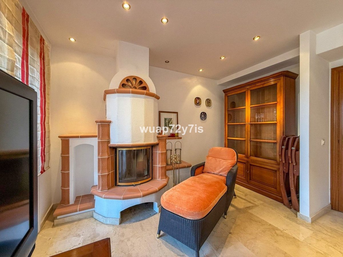 3 Bed Duplex in Costabella
