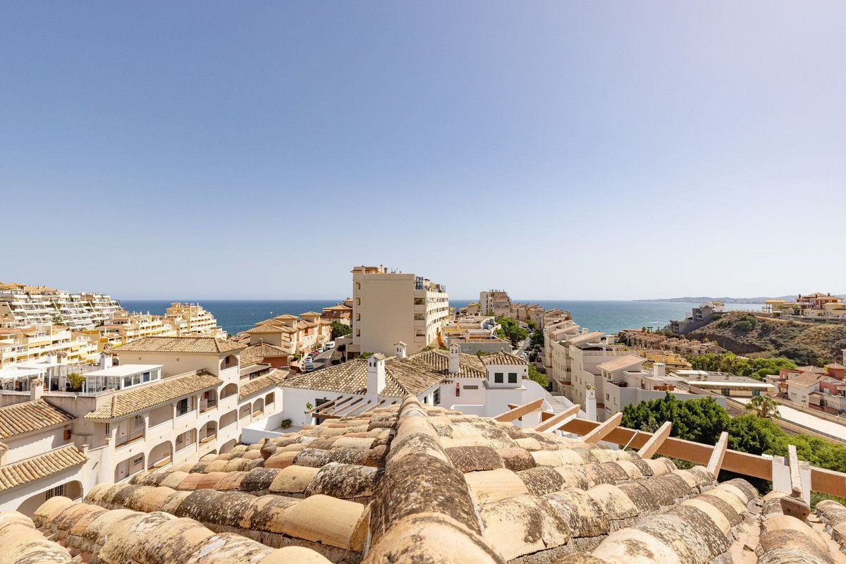 3 Bed Penthouse in Torrequebrada