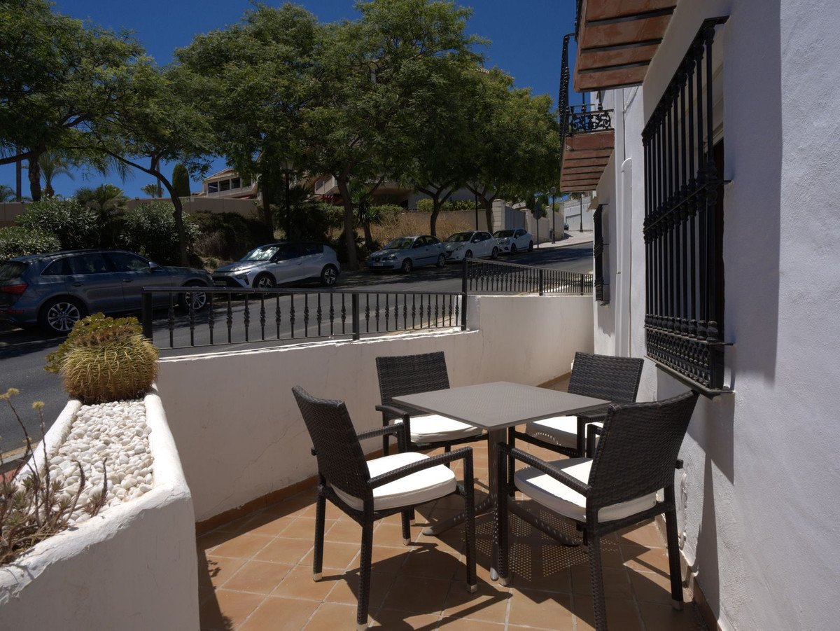 5 Bed Semi-Detached House in Torreblanca