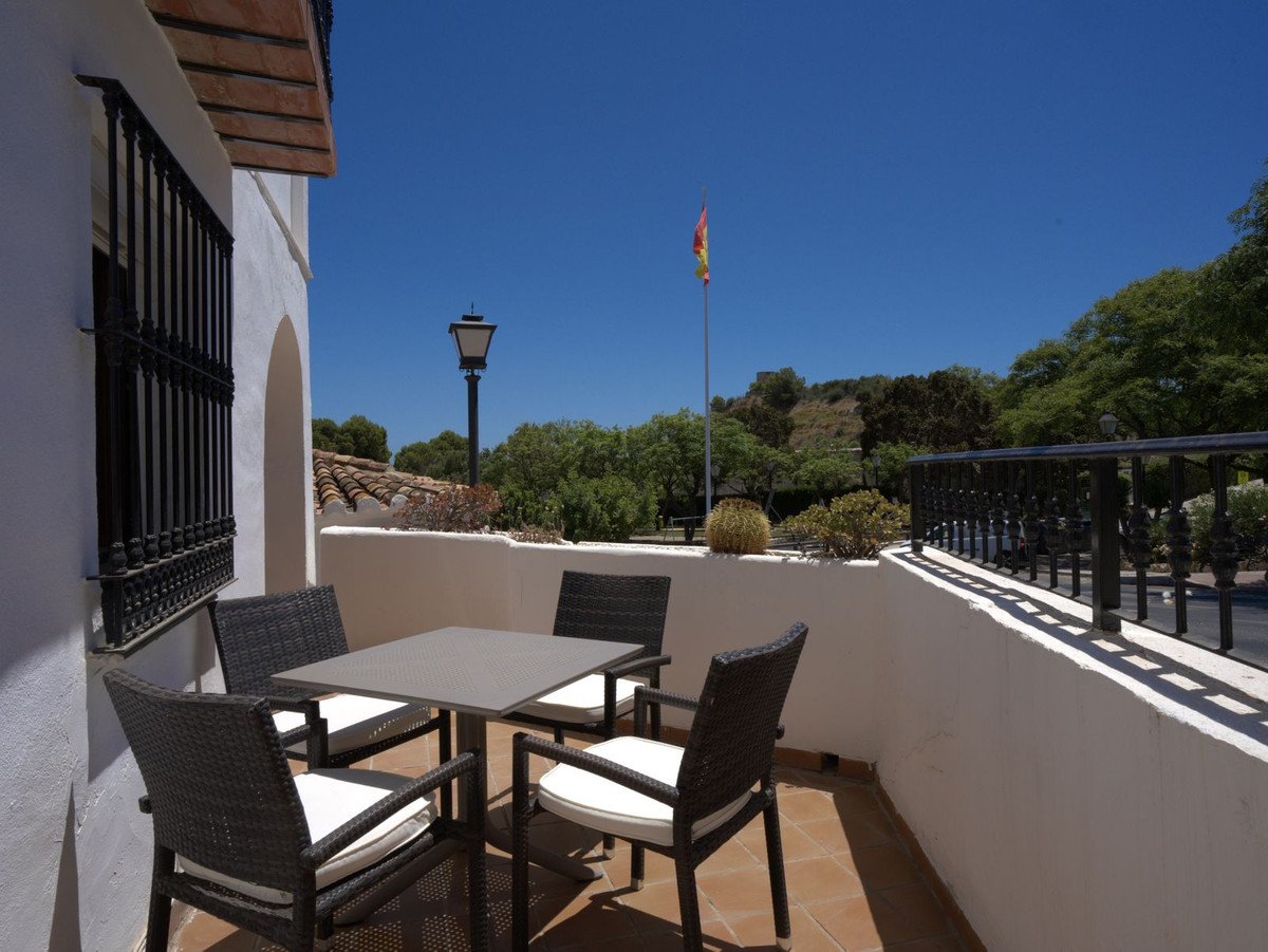 5 Bed Semi-Detached House in Torreblanca