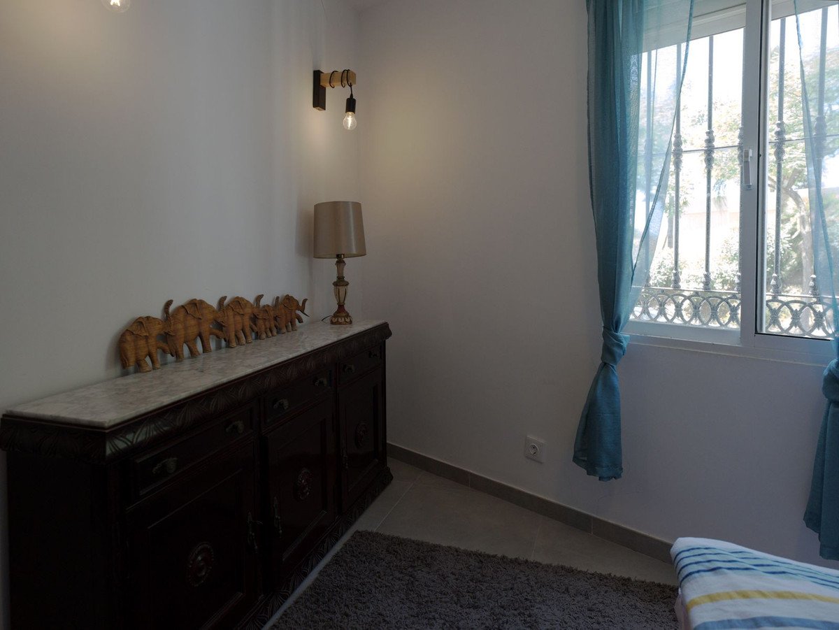 5 Bed Semi-Detached House in Torreblanca