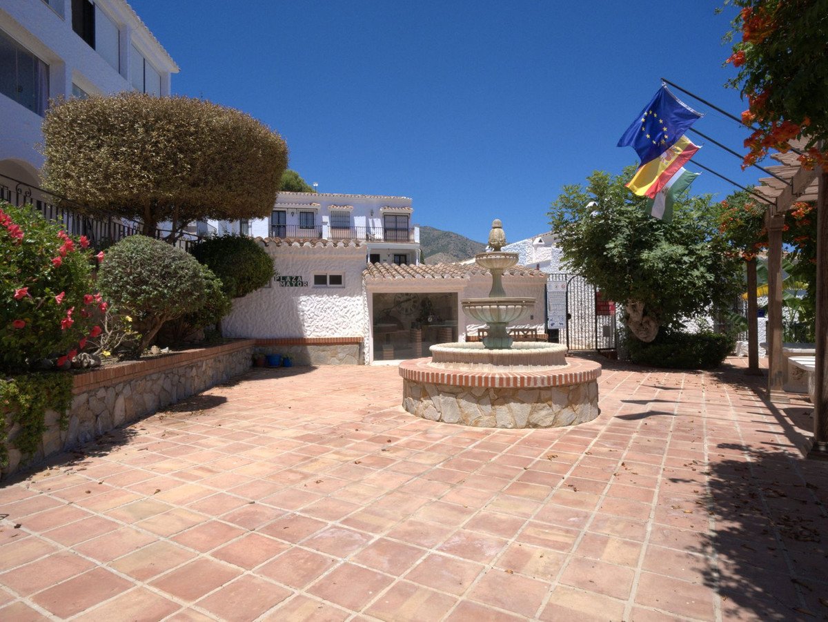 5 Bed Semi-Detached House in Torreblanca