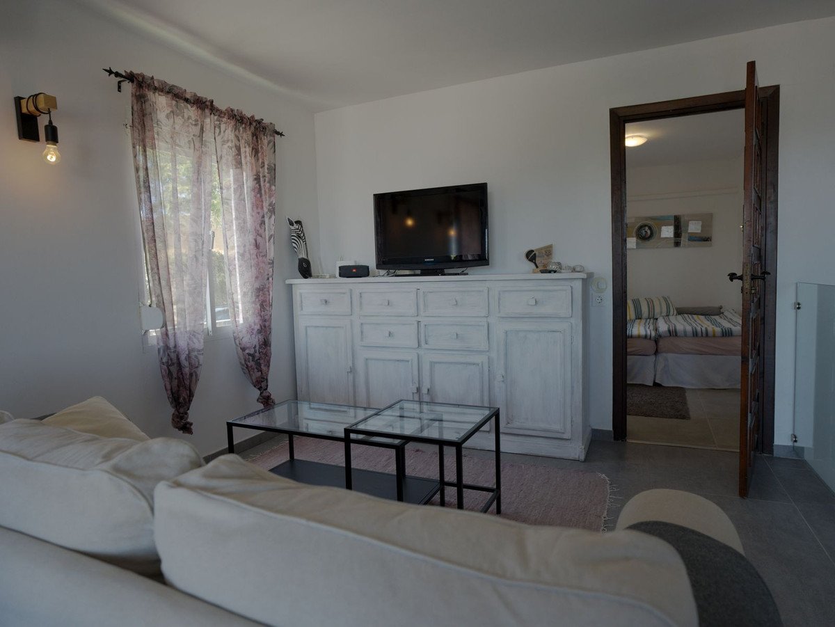 5 Bed Semi-Detached House in Torreblanca