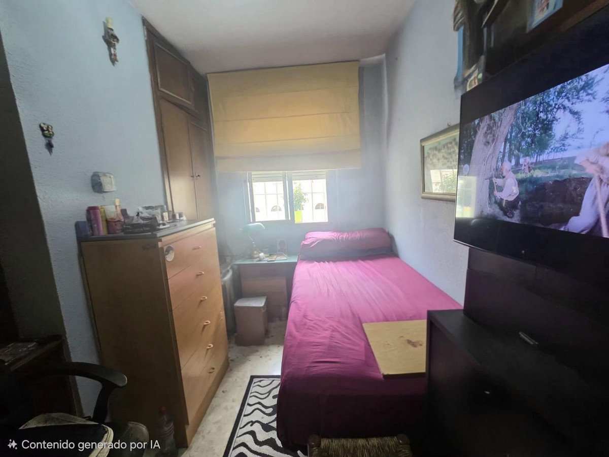 4 Bed Middle Floor Apartment in Málaga Centro