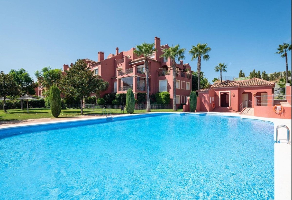 3 Bed Penthouse in Monte Halcones
