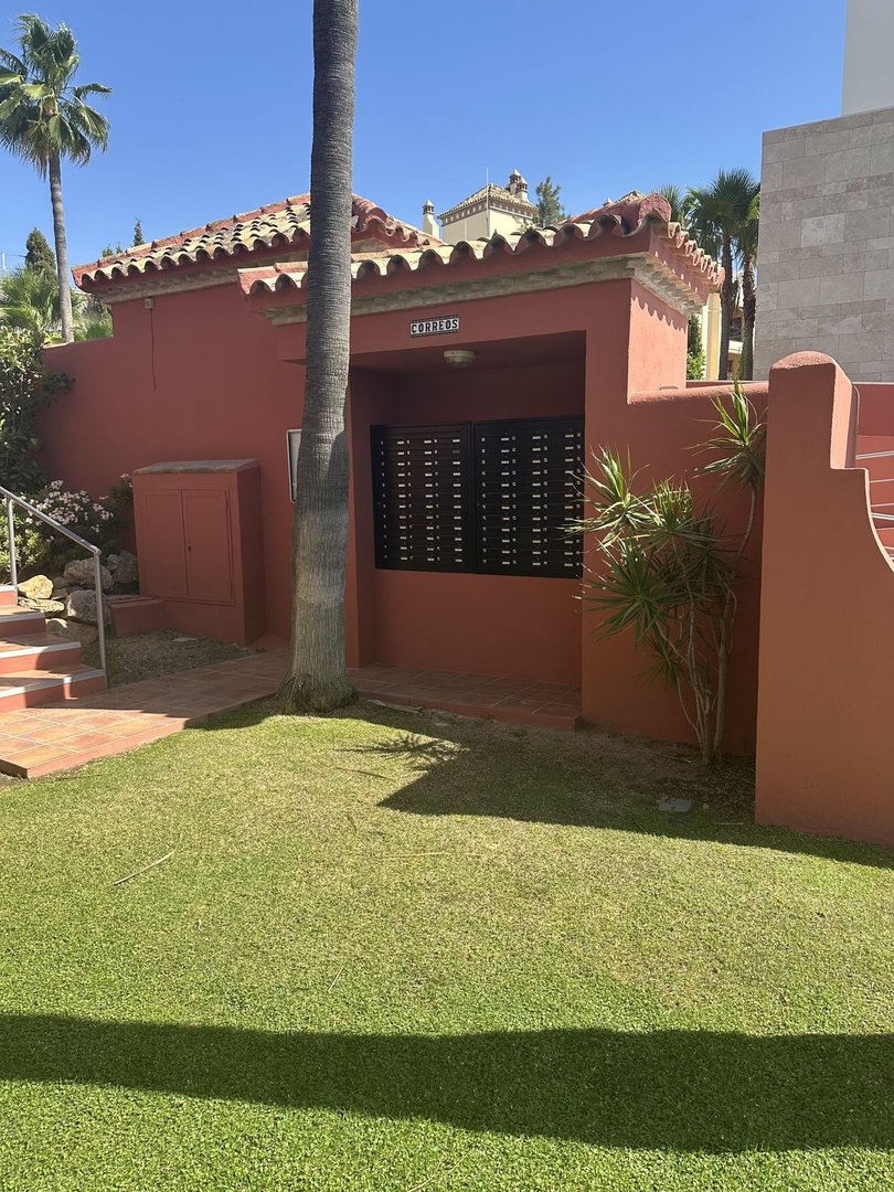 3 Bed Penthouse in Monte Halcones