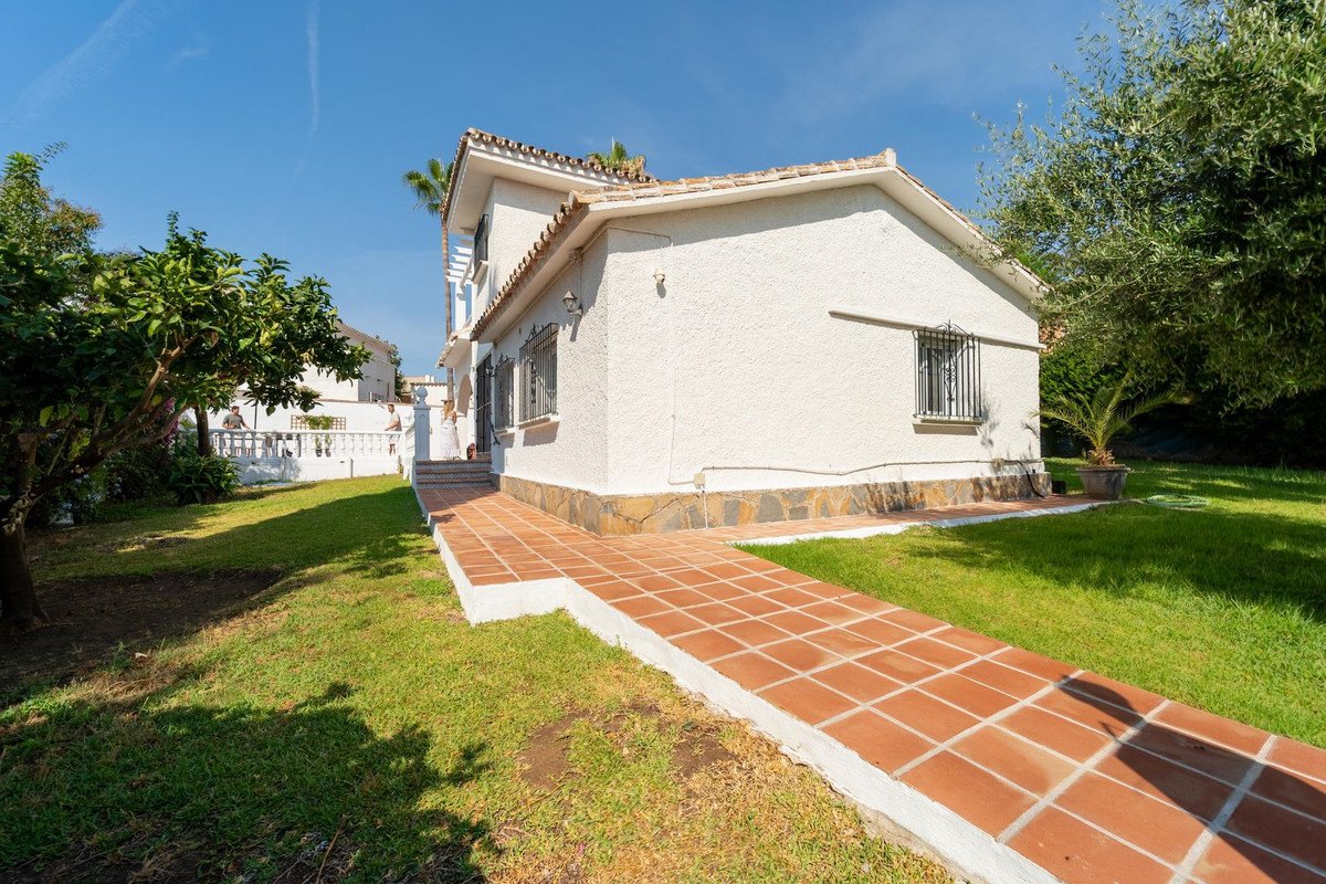 3 Bed Detached Villa in Calahonda