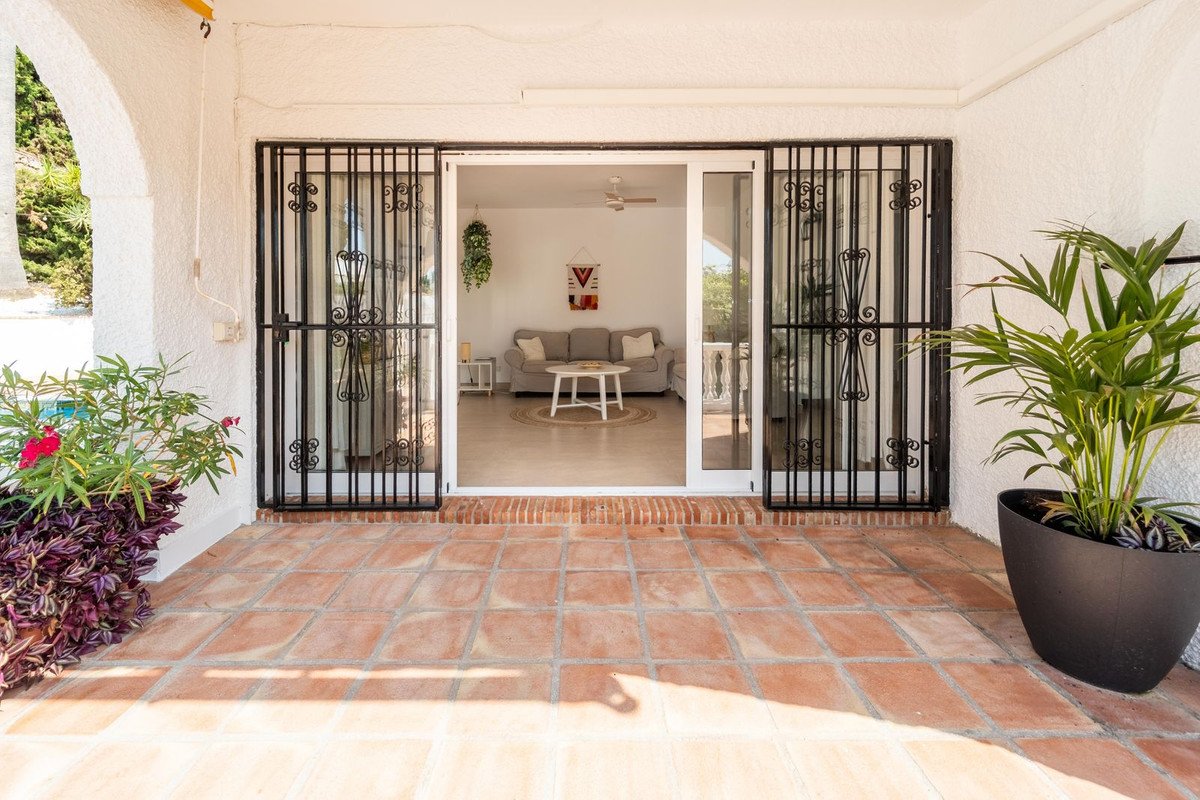 3 Bed Detached Villa in Calahonda