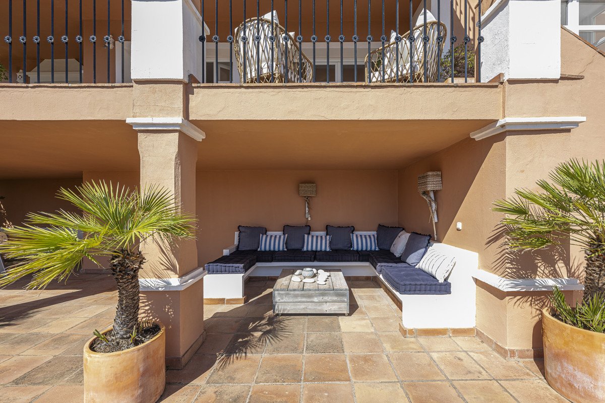 4 Bed Townhouse in Benahavís