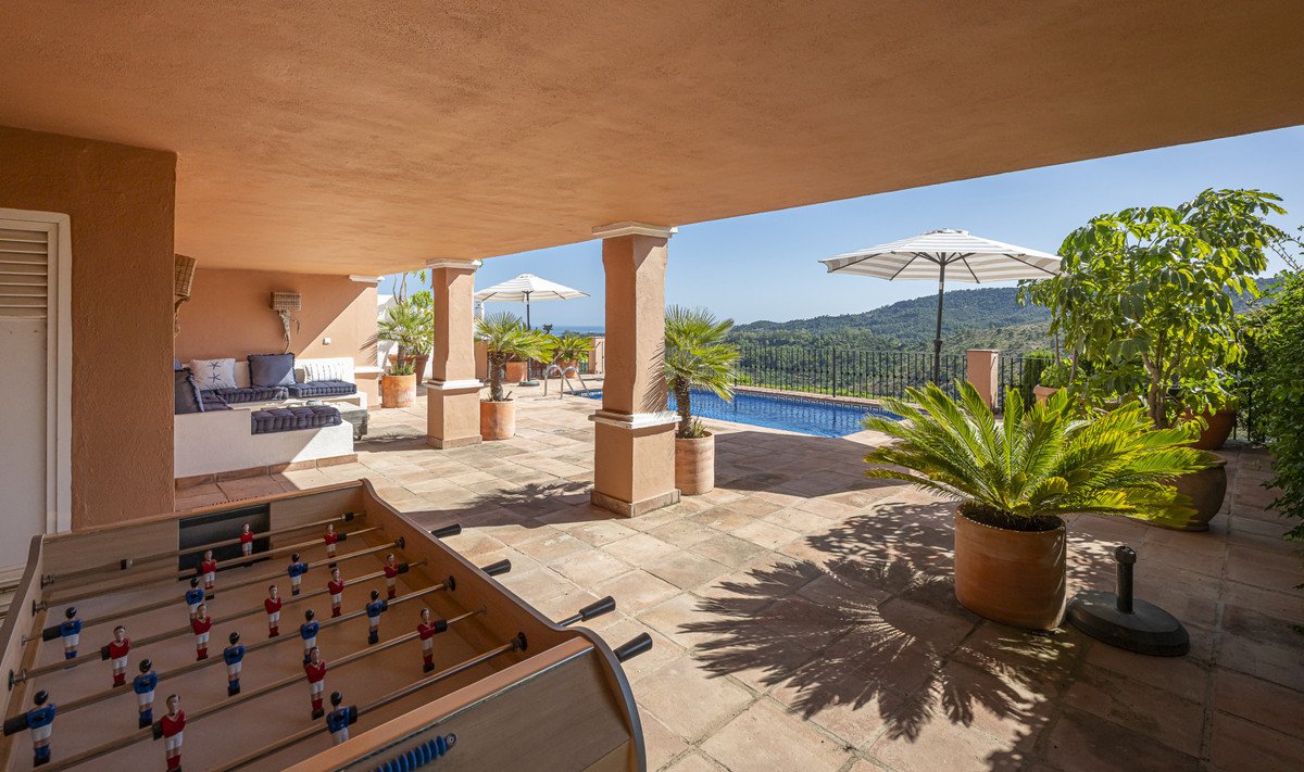 4 Bed Townhouse in Benahavís