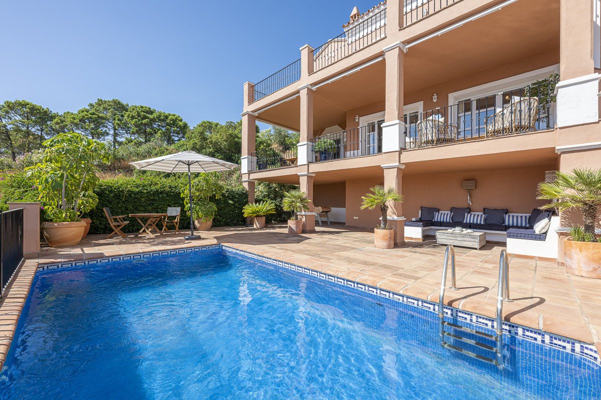 4 Bed Townhouse in Benahavís