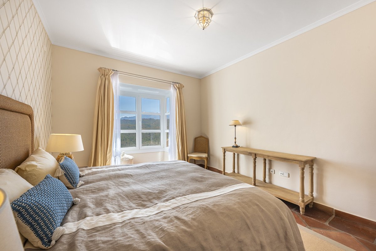 4 Bed Townhouse in Benahavís