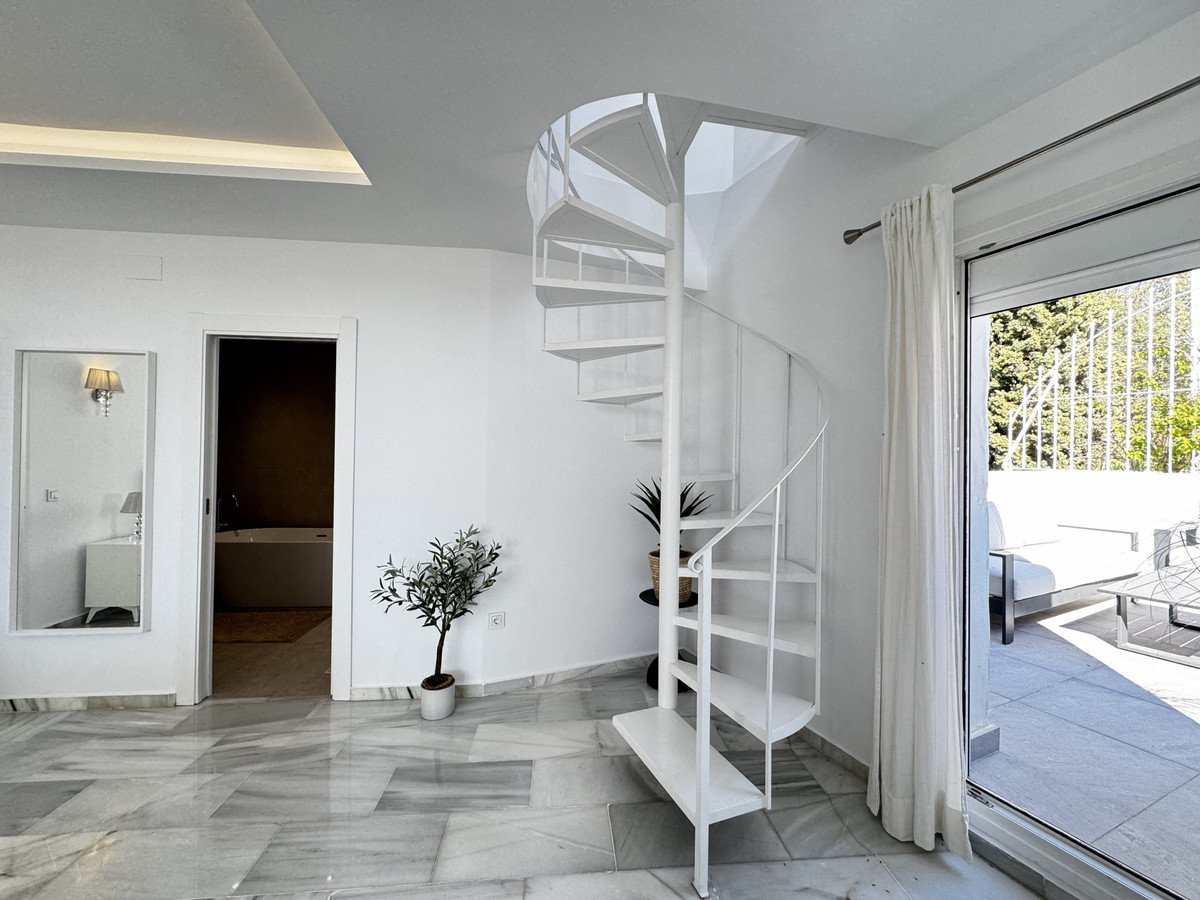 4 Bed Penthouse Duplex in Puerto Banús