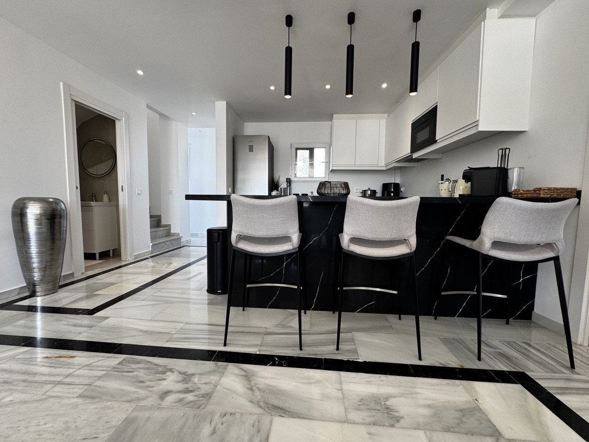 4 Bed Penthouse Duplex in Puerto Banús