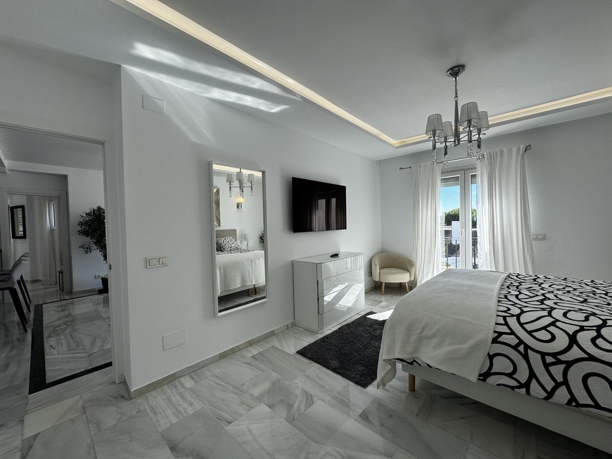 4 Bed Penthouse Duplex in Puerto Banús