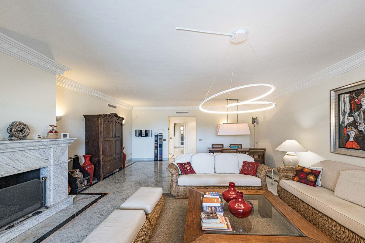 3 Bed Ground Floor Apartment in The Golden Mile