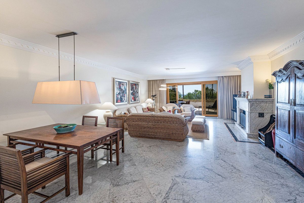 3 Bed Ground Floor Apartment in The Golden Mile