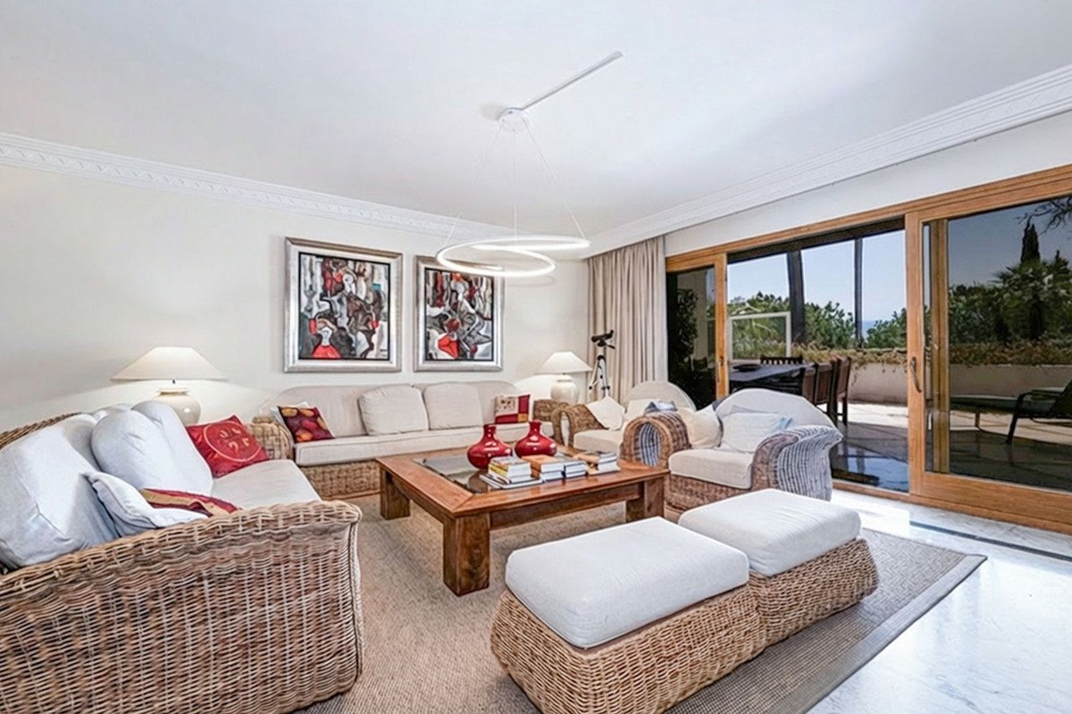 3 Bed Ground Floor Apartment in The Golden Mile
