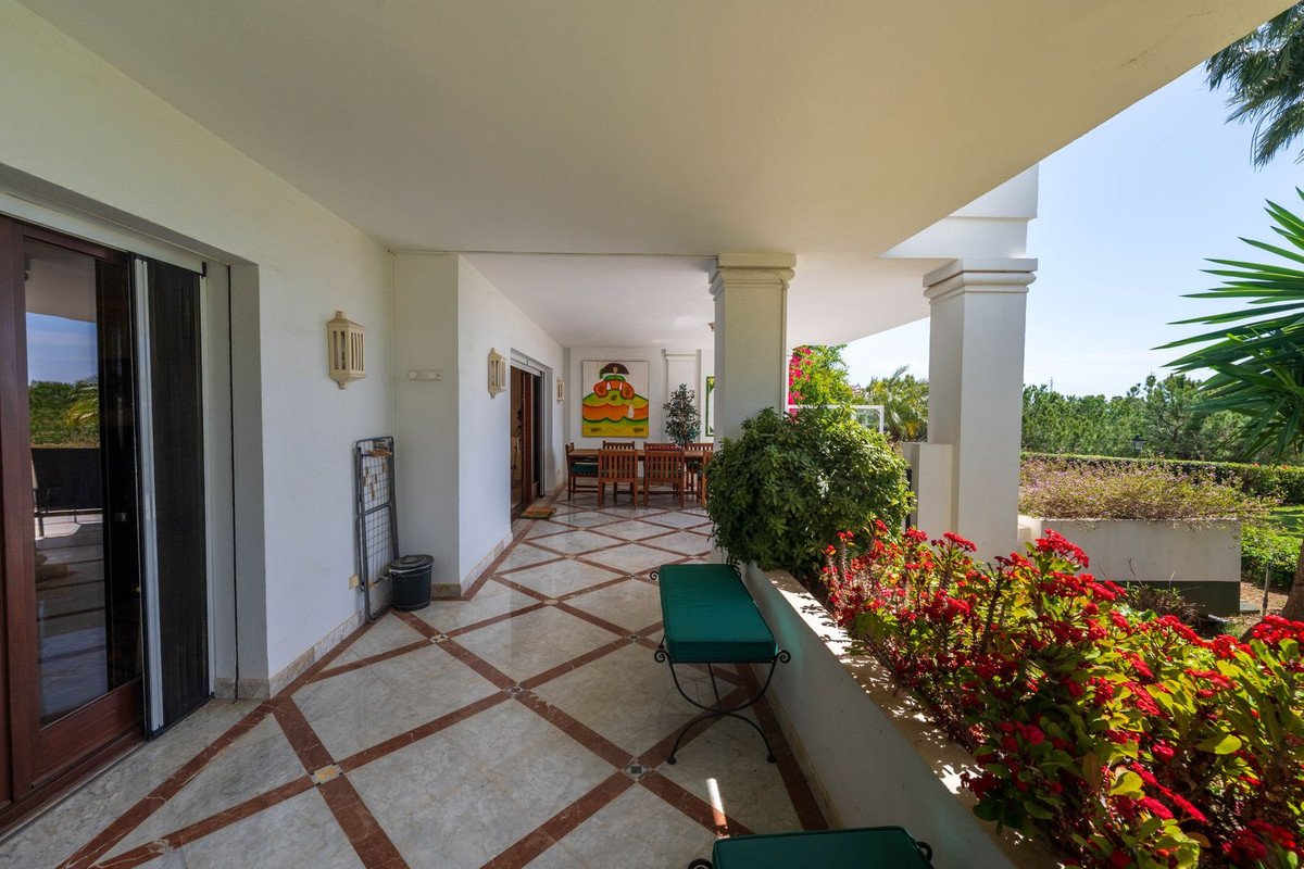 3 Bed Ground Floor Apartment in The Golden Mile