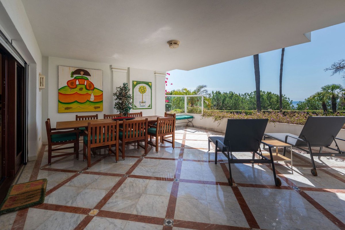 3 Bed Ground Floor Apartment in The Golden Mile
