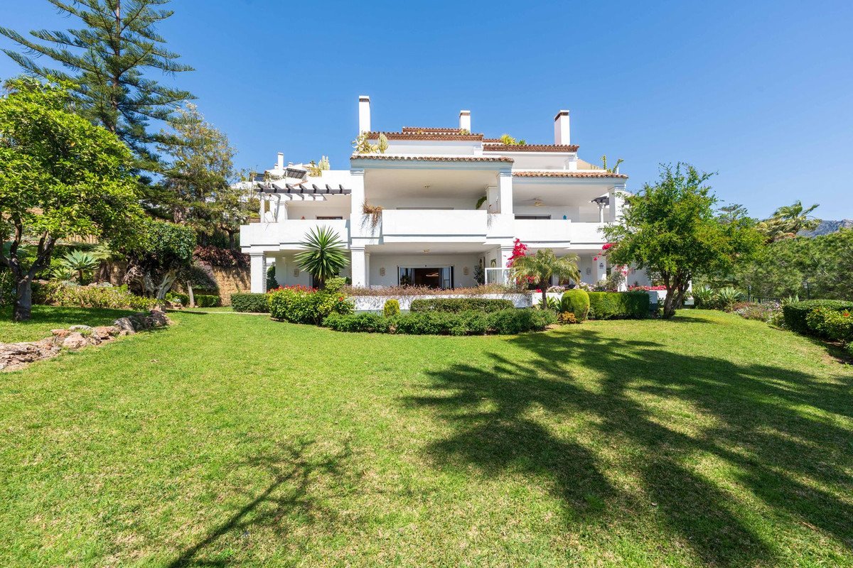 3 Bed Ground Floor Apartment in The Golden Mile