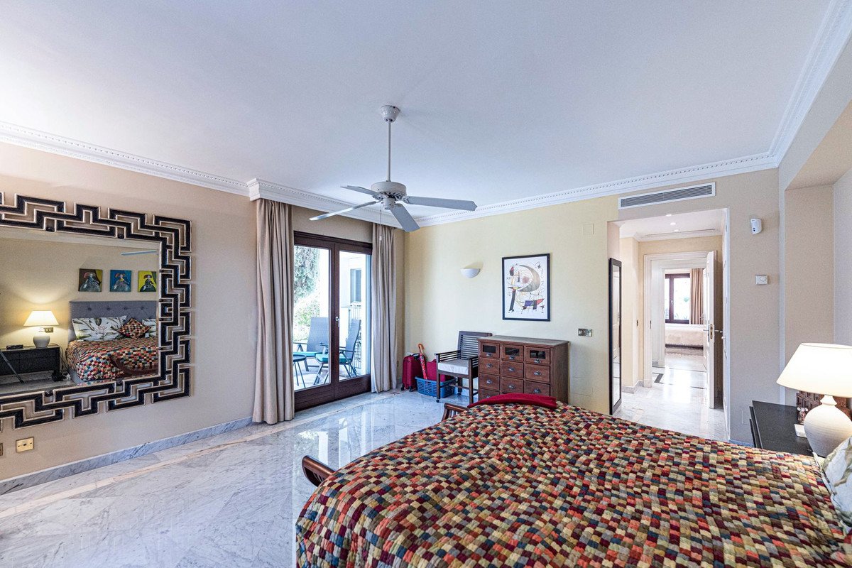 3 Bed Ground Floor Apartment in The Golden Mile