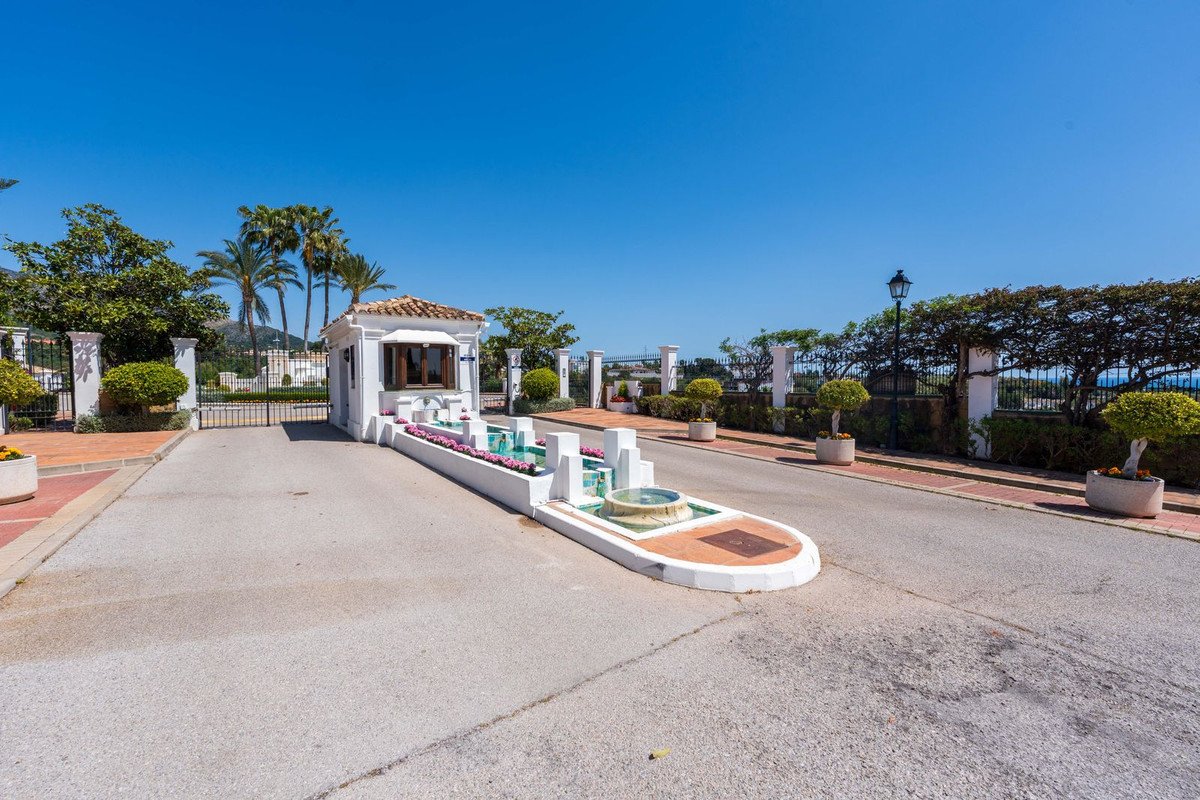 3 Bed Ground Floor Apartment in The Golden Mile