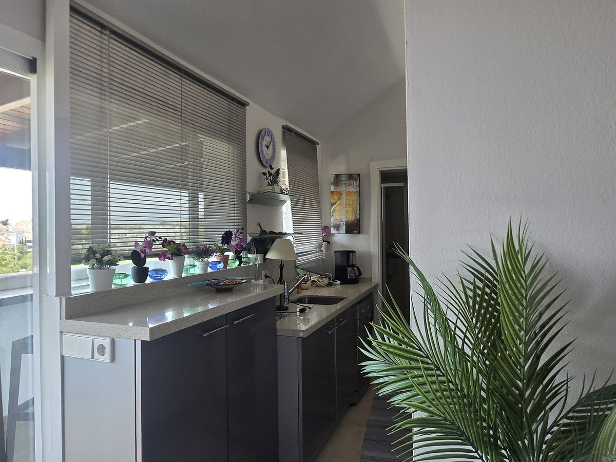 5 Bed Townhouse in The Golden Mile