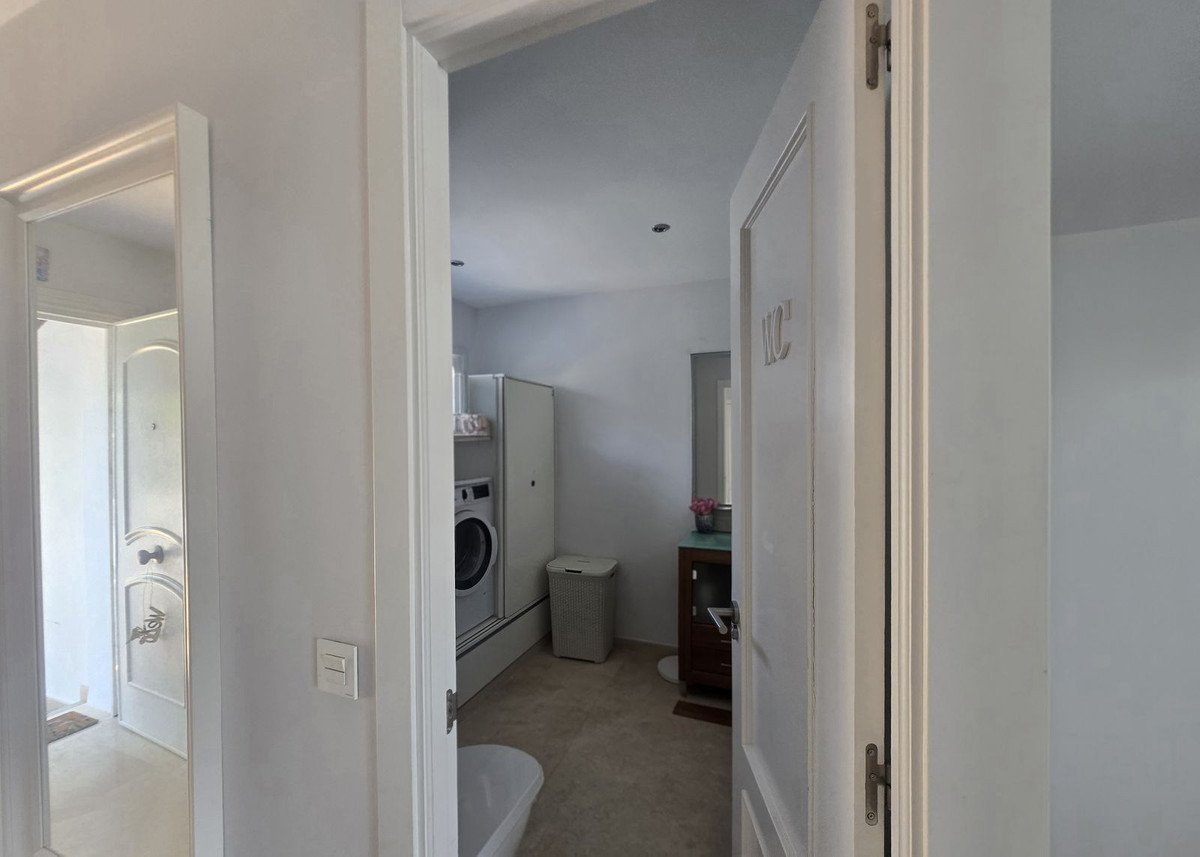 5 Bed Townhouse in The Golden Mile